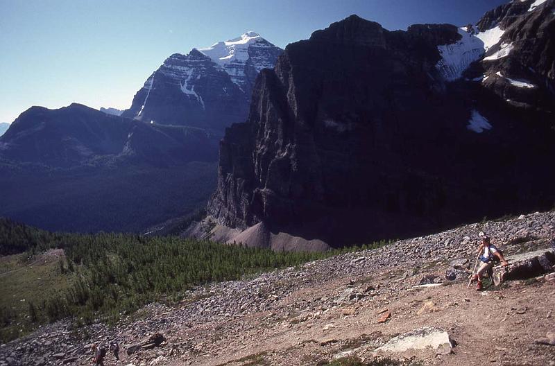 C Rockies 019 Sep-1981 Fairview Pk at Lk Lou.jpg